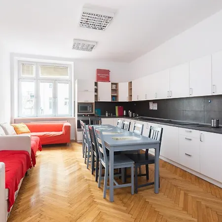 Hostal Nearto Main Square Cracovia